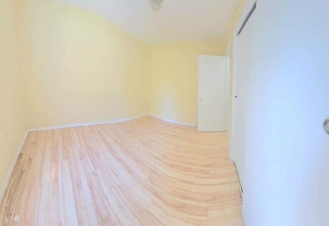 Photo du bâtiment - 82 Hindley Ave