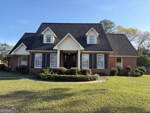 Building Photo - 206 Ridge Cir