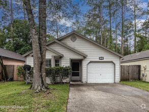 Building Photo - 1836 Manitoba Ct N