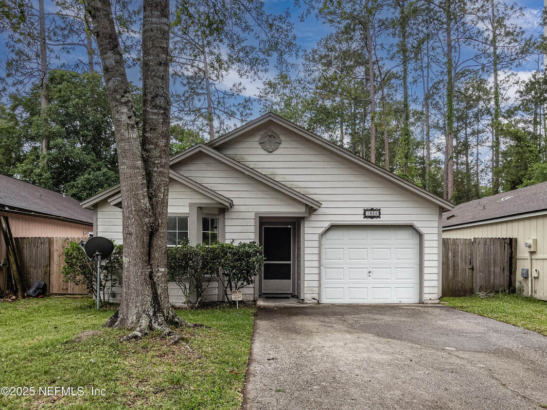 Foto principal - 1836 Manitoba Ct N