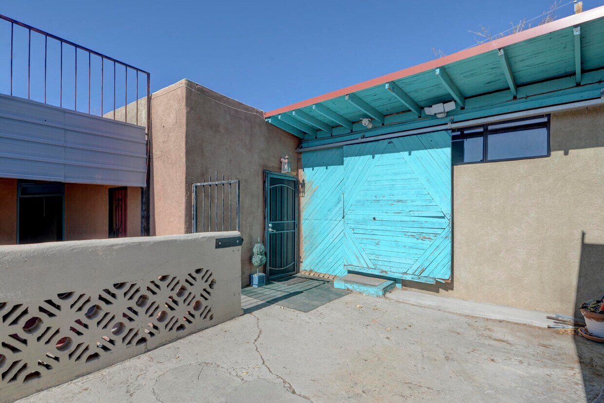 Foto principal - 1508 Edith Blvd NE