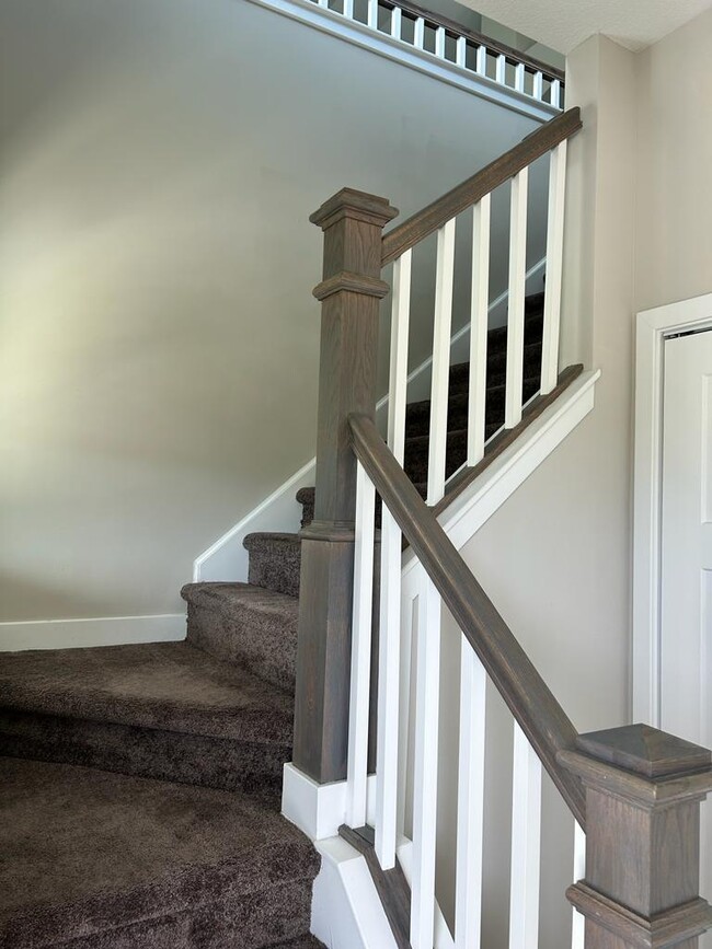 Building Photo - 408 Fishers Ct