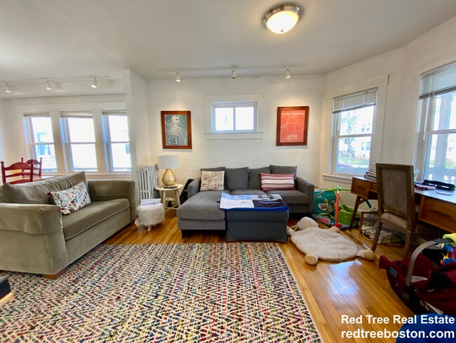 Photo - 39 Westford St Apartment