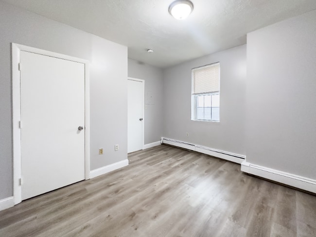 Foto del edificio - 572 Essex St