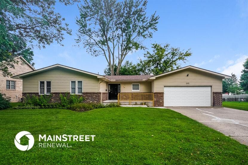 Primary Photo - 305 Station St E