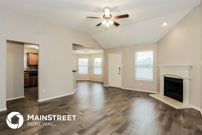 Building Photo - 517 Bretts Way