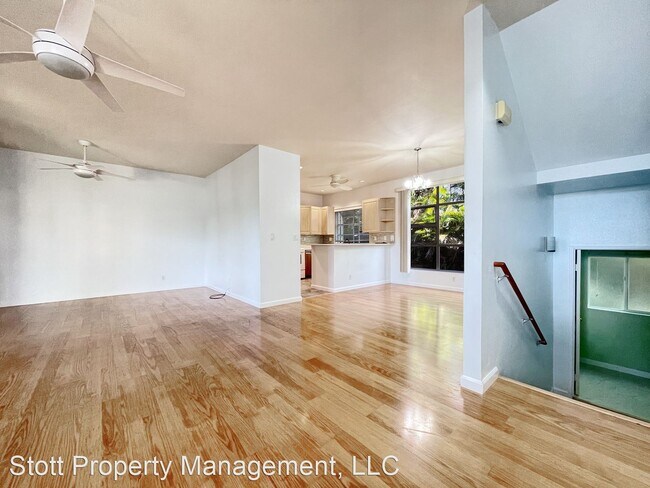 Building Photo - 1340 Moanalualani Pl