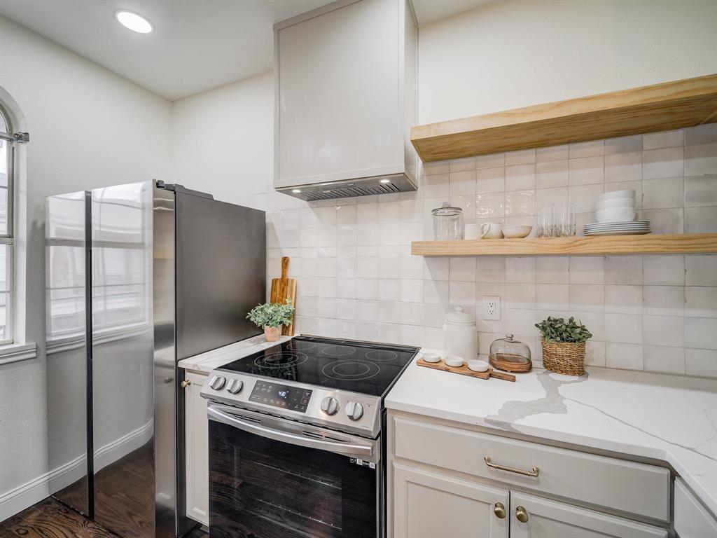 Foto del edificio - 6318 Richmond Ave