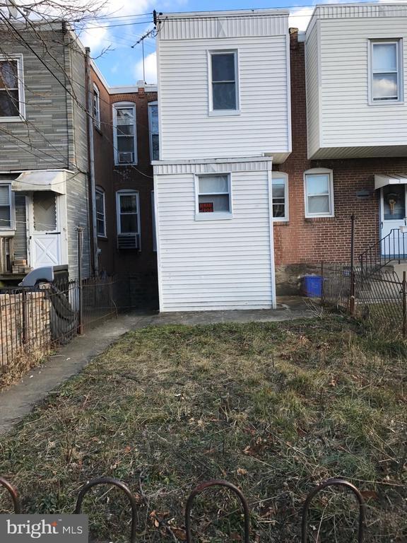 Foto del edificio - 5240 Sylvester St