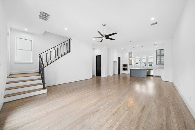 Foto del edificio - 1011 E 28th St