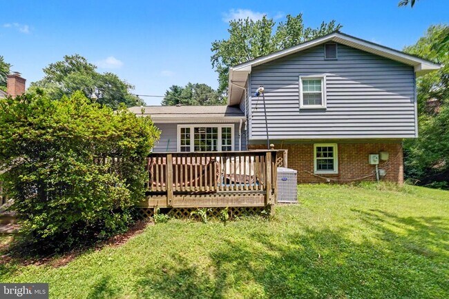 Building Photo - 2113 Sheriff Ct