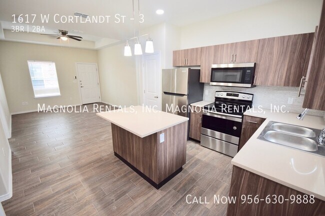 Foto del edificio - 1/2 off 1st Month Rent  - Move In Today - ...