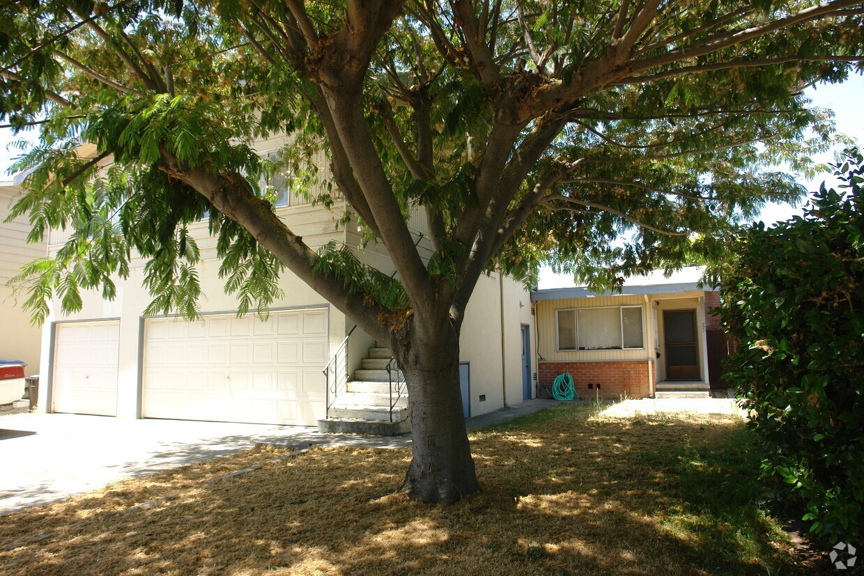 Building Photo - 771-773 Concord Ave