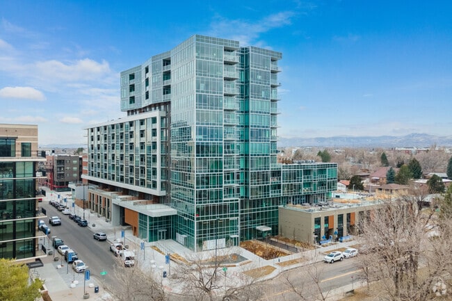 Lakehouse on 17th Condos