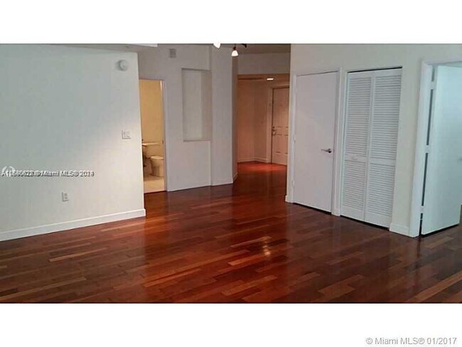 Building Photo - 7275 SW 89th St