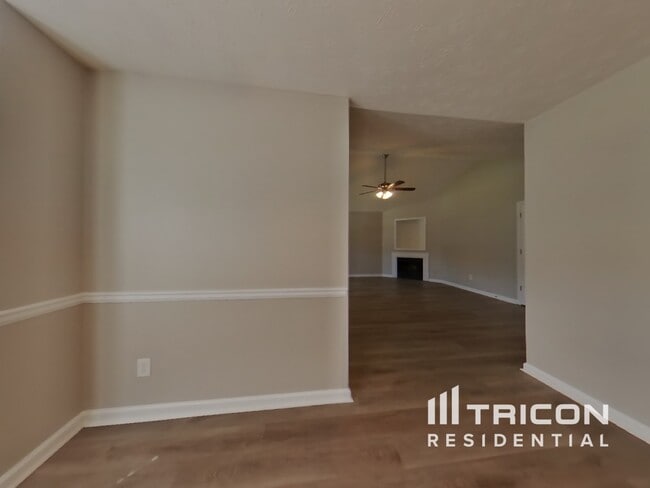 Building Photo - 170 Patterson Way