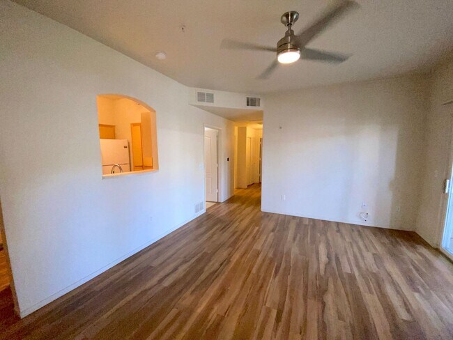 Foto del edificio - NW Reno Luxury 3 Bedroom Condo - Fitness Center, Pool, Club House