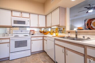 Kitchen - Park at Armand Bayou