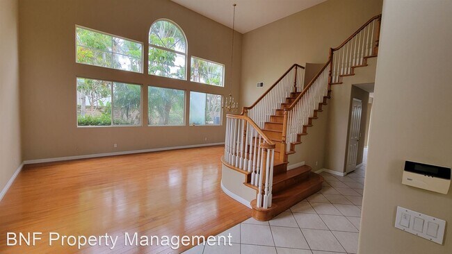 Foto del edificio - 5 br, 3 bath House - 1220 Abelia Ave