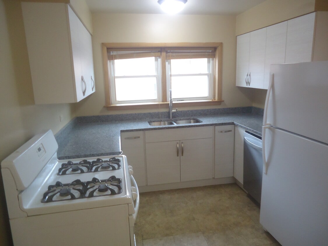 Brand New Kitchen - 4950 Greenwood St