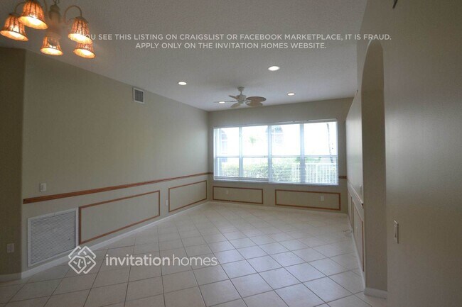 Building Photo - 5213 SW 158th Ave