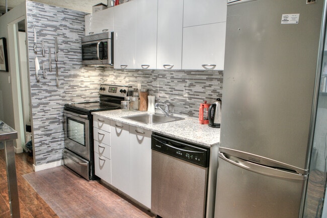 Building Photo - 150-1150 Sudbury St