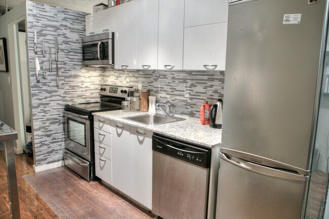 Photo du bâtiment - 150-1150 Sudbury St