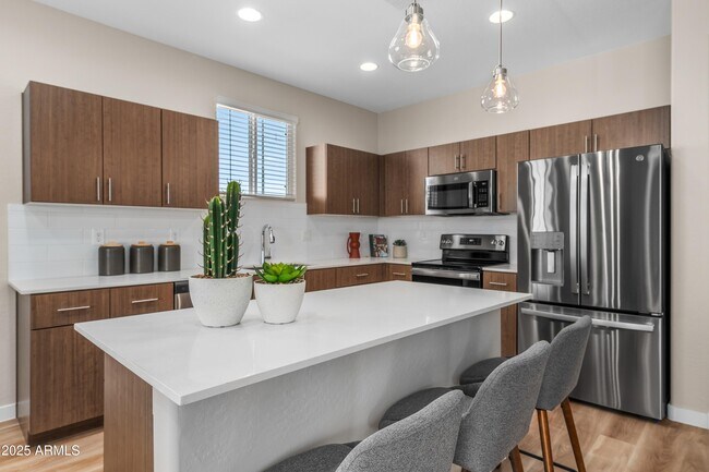 Foto del edificio - 6022 S 47th Ln