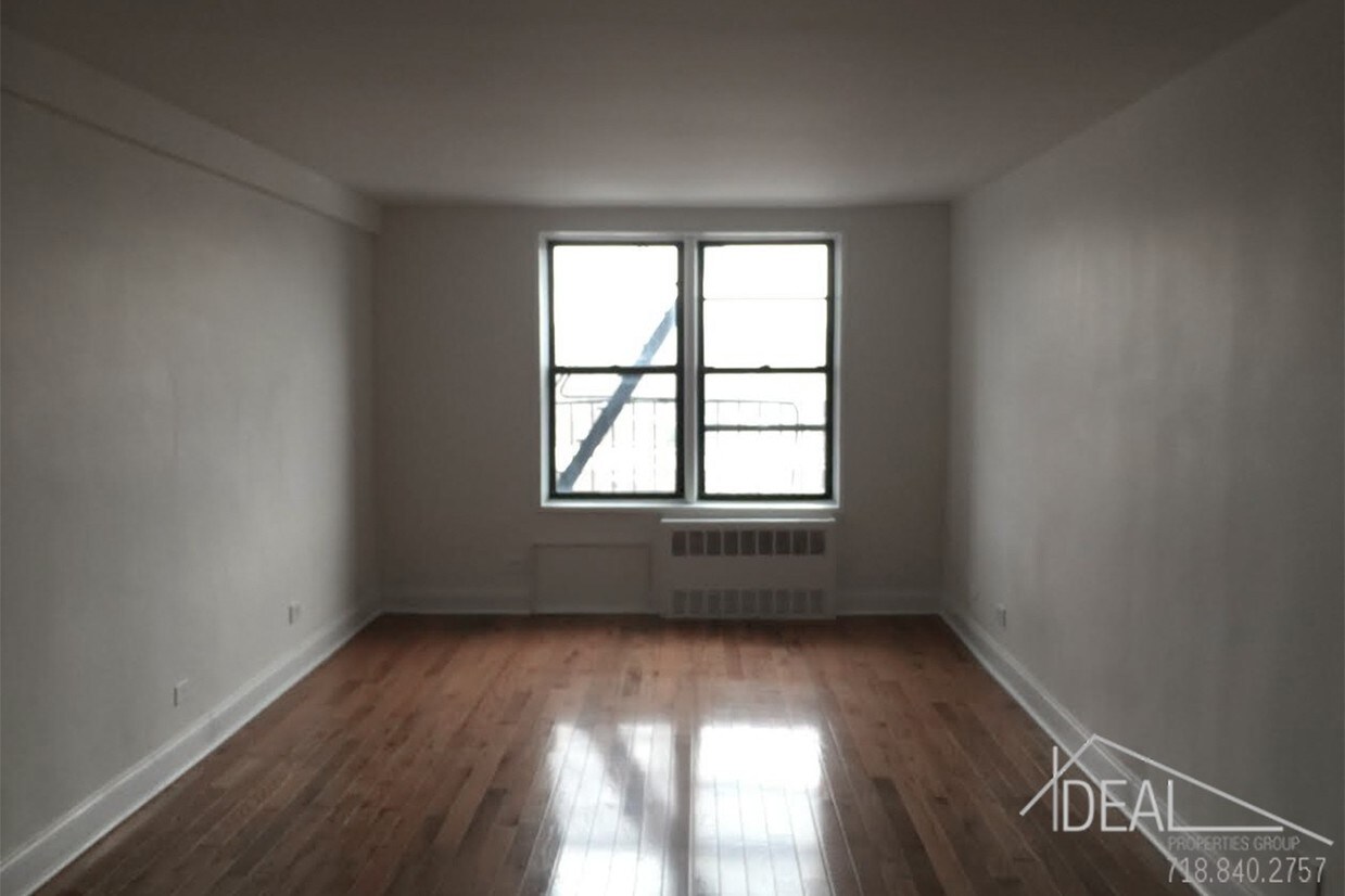 Building Photo - Large Jr4 Apartment in Canarsie