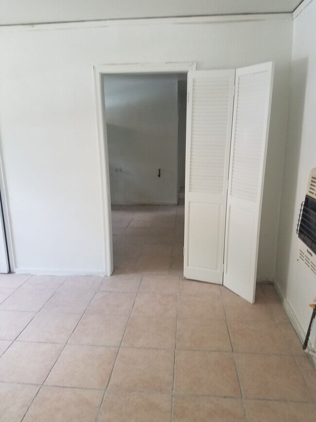 Foto del edificio - 1748 Kansas Street, Unit 3