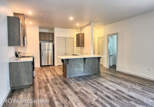 Foto del edificio - 3 br, 2.5 bath House - 10021 W Eshelman St
