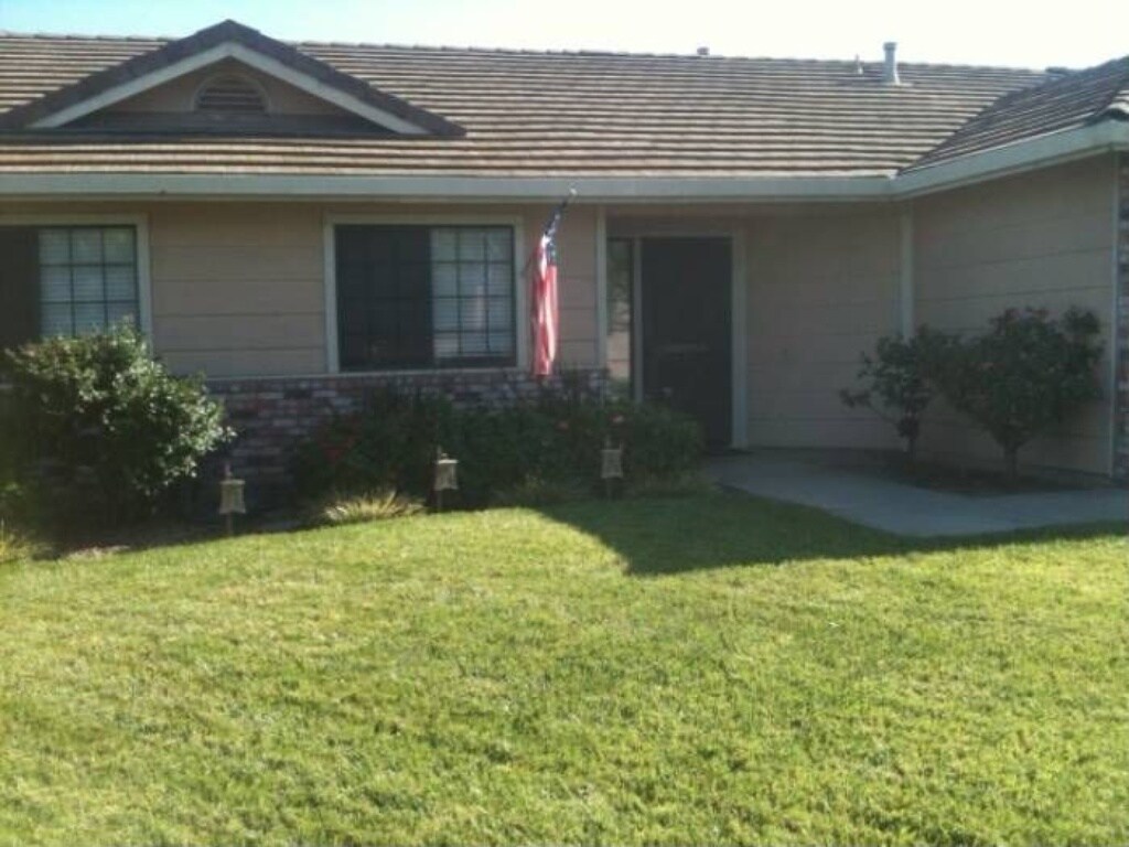 Primary Photo - 3304 Matterhorn Way