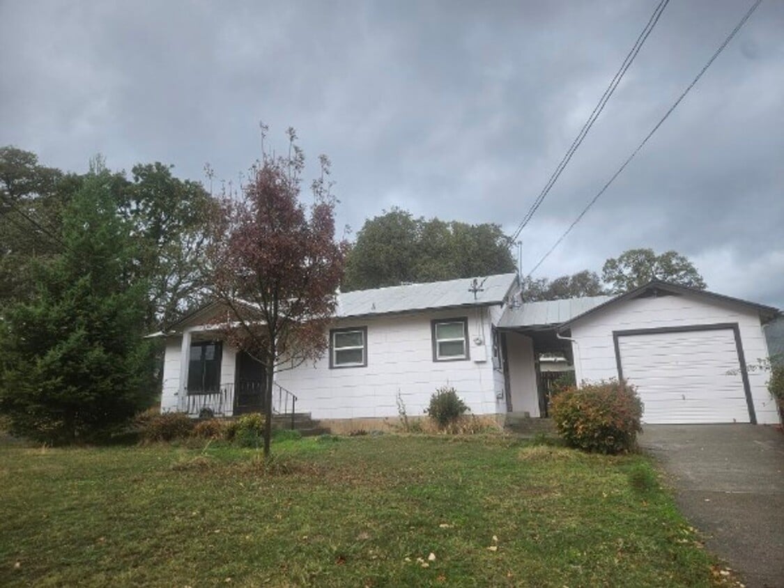 Foto principal - Rental in central Lakeport