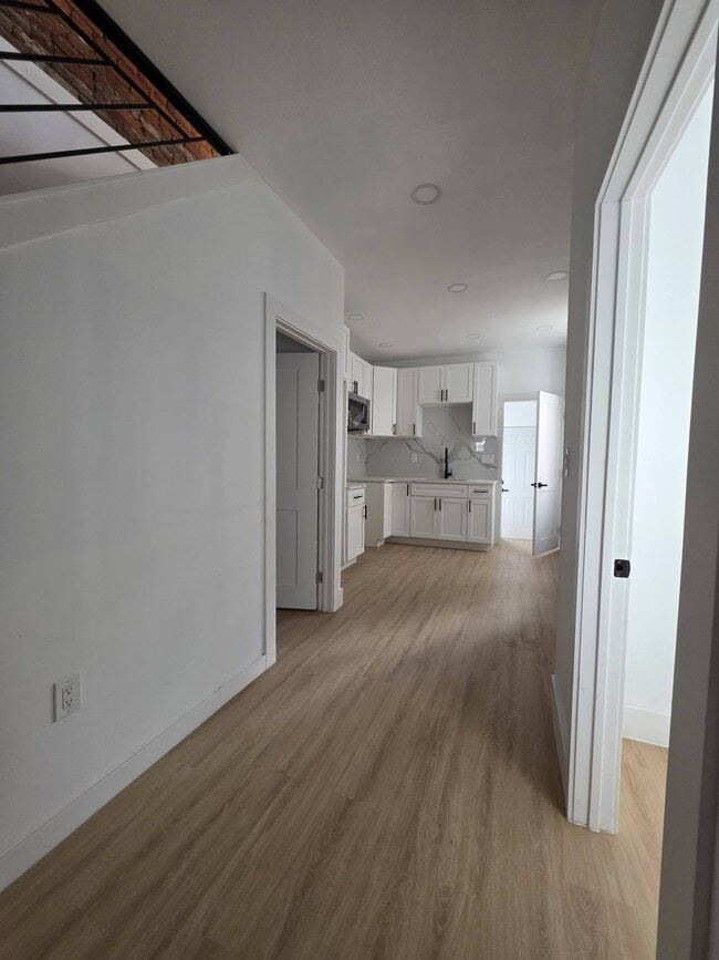 Building Photo - 2304 W Huntingdon St