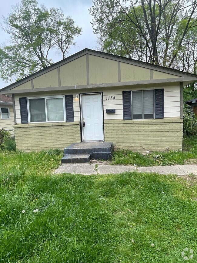 Haughville Apartments for Rent with Hardwood Floors Indianapolis, IN