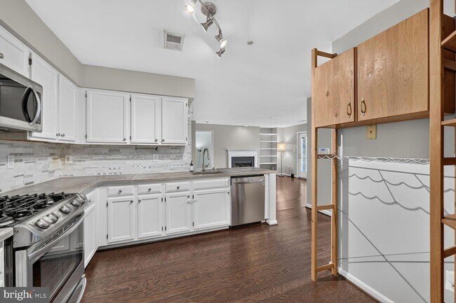 Foto del edificio - 6107 Wigmore Ln