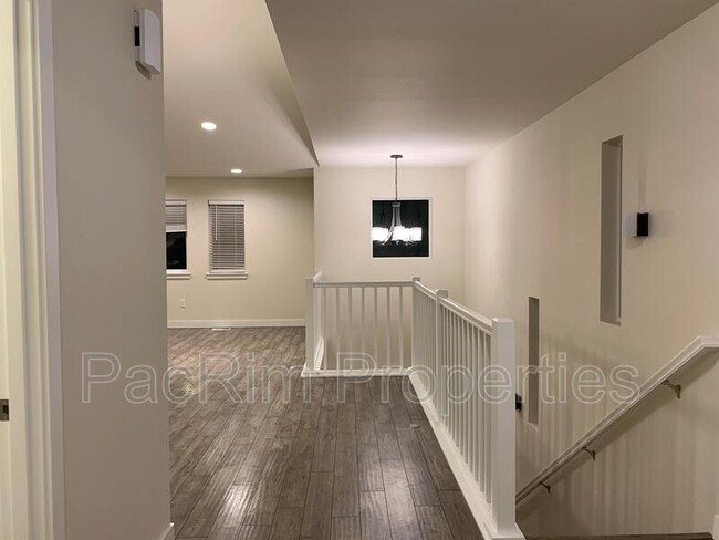 Building Photo - 8187 Sockeye Lp