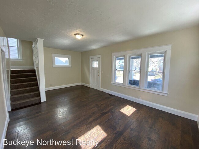Building Photo - 3 br, 1 bath House - 3543 Hoiles Ave