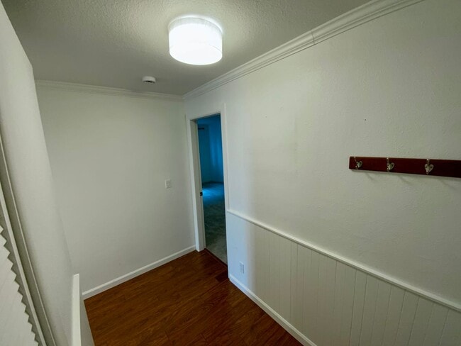 Photo - Lower Queen Anne 2BR Condo