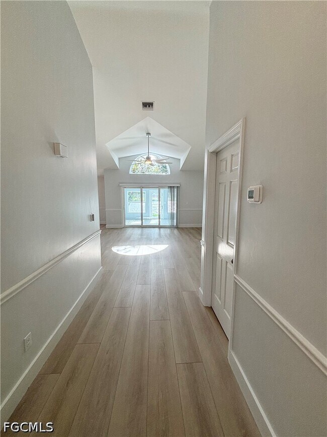 Foto del edificio - 13231 Heather Ridge Loop