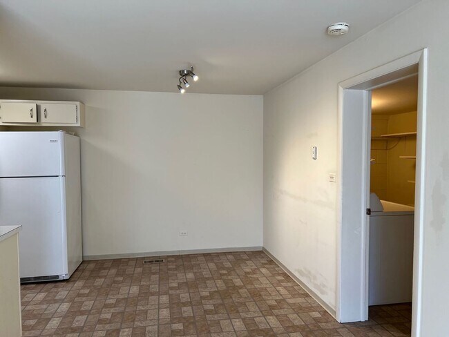 Foto del edificio - 1312 Wakeby Ln