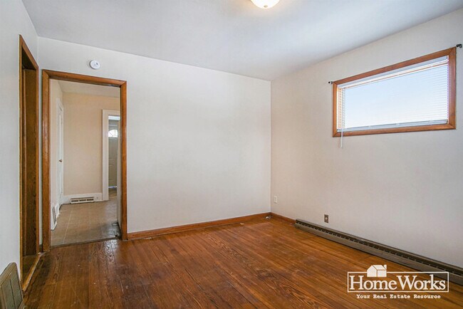 Foto del edificio - Adorable 2 Bed, 1.5 Bath with Covered Porch and Mudroom