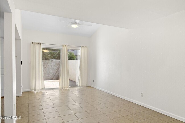 Building Photo - 6013 N 79th St