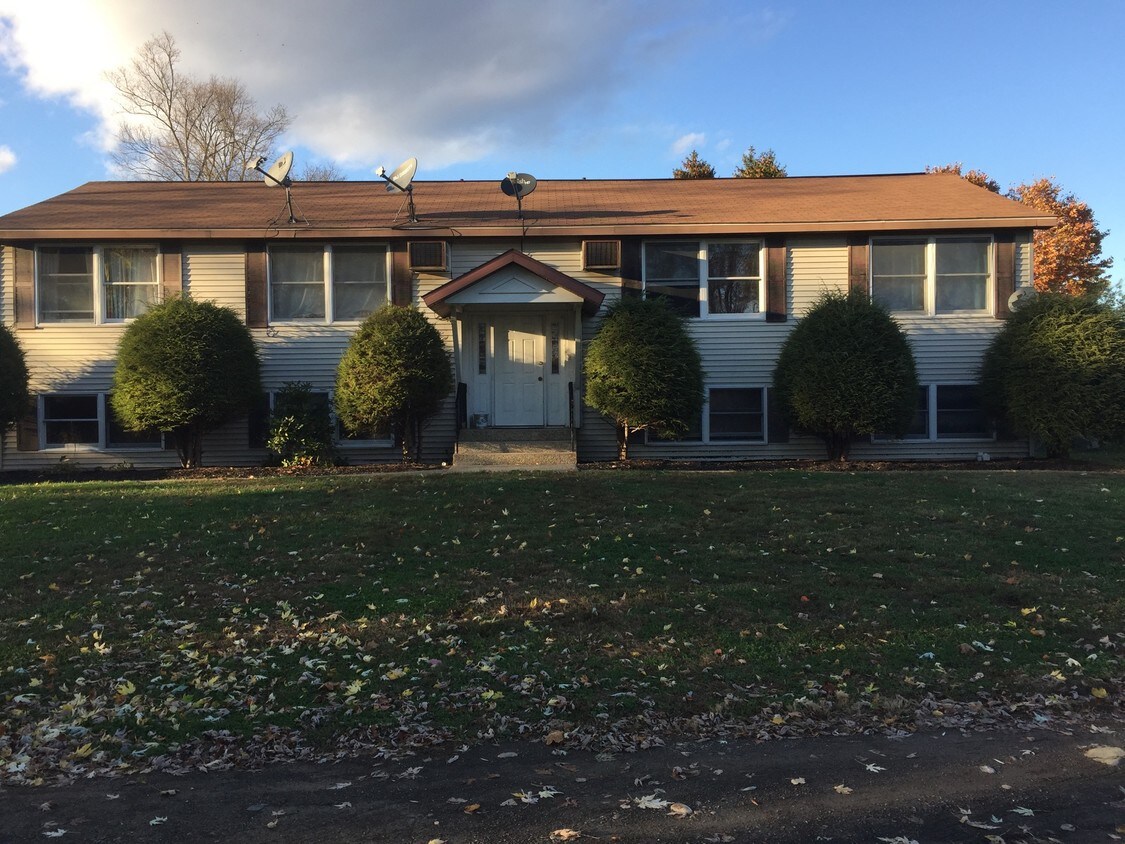Primary Photo - 1615 Blue Hill Rd