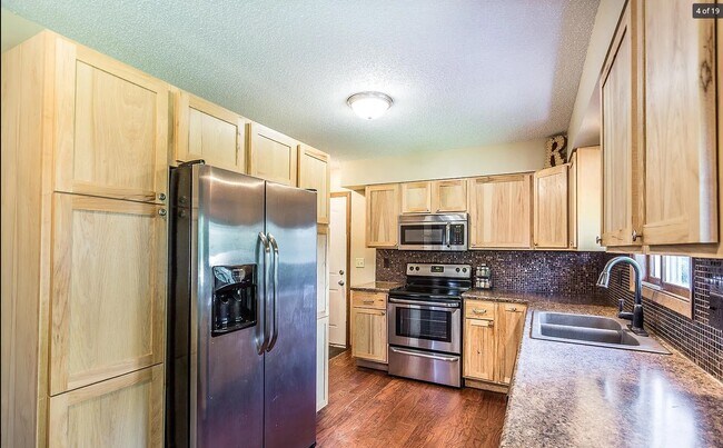 Foto del edificio - 4105 E 28th St