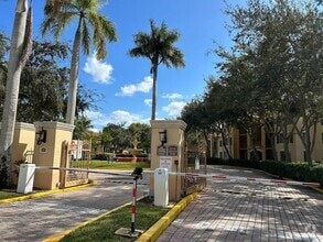 Building Photo - 4041 San Marino Blvd
