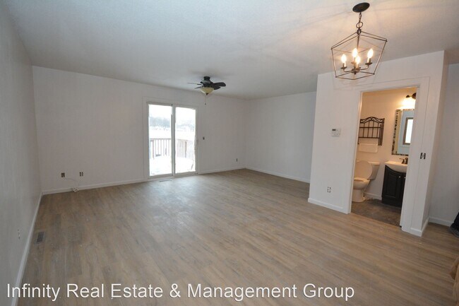 Foto del edificio - 2 br, 1.5 bath House - 1524 45th St NW
