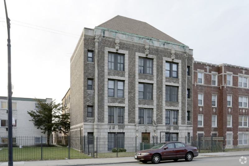 Primary Photo - 156-158 N Central Ave