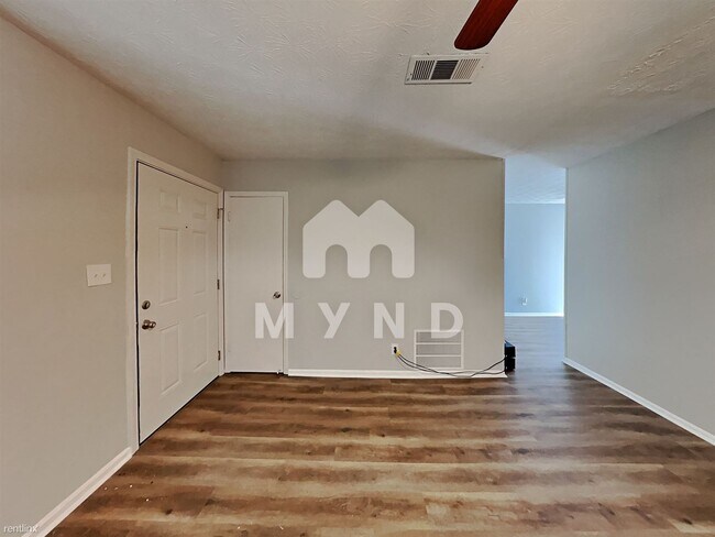 Foto del edificio - 3 br, 1 bath House - 199 Woodcrest Way