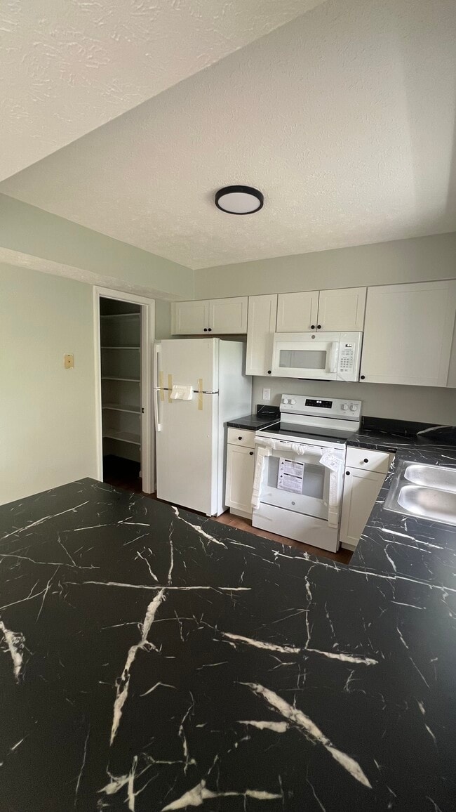 Building Photo - 5786 Applebrook Ct